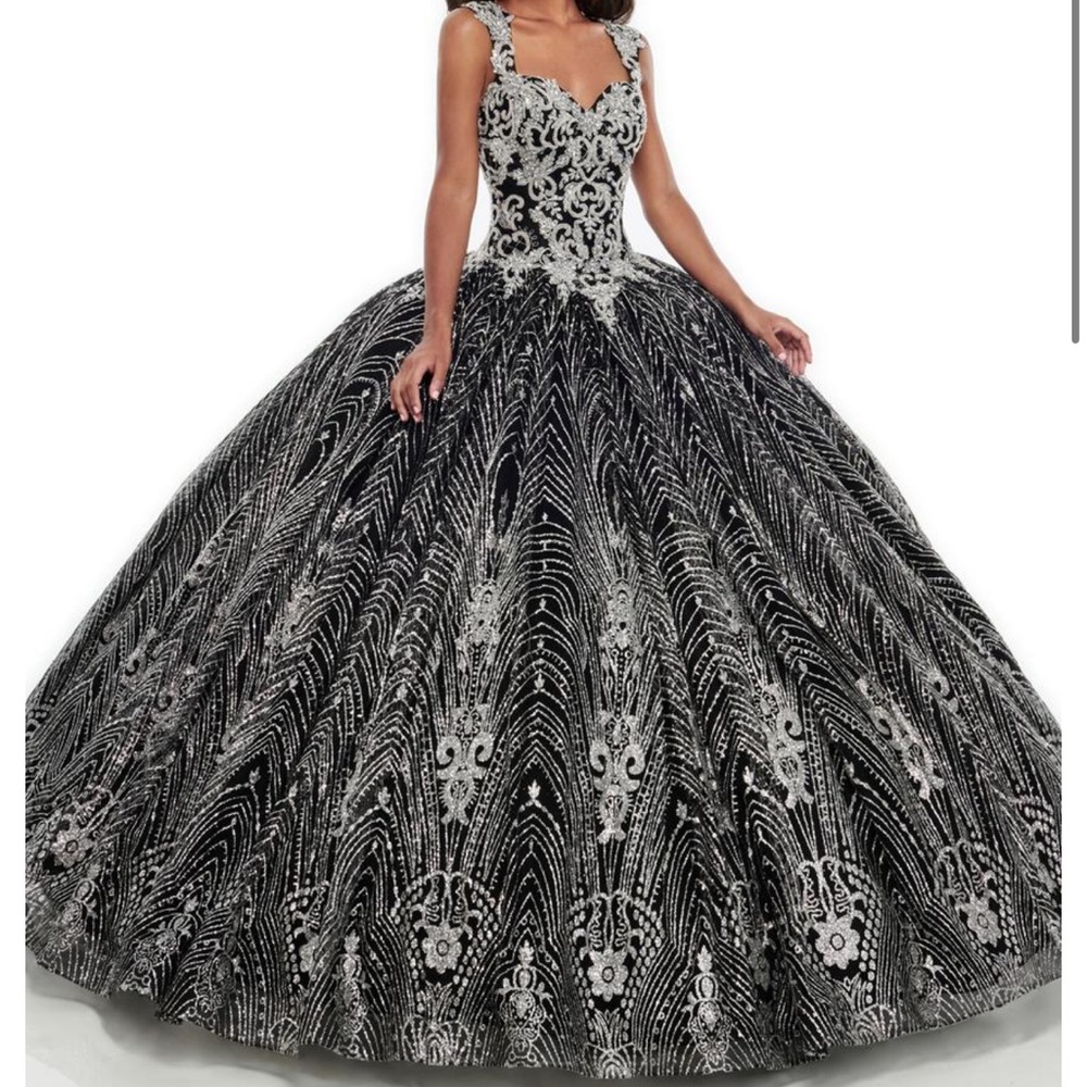 Mary’s Quincé dress, MQ1067